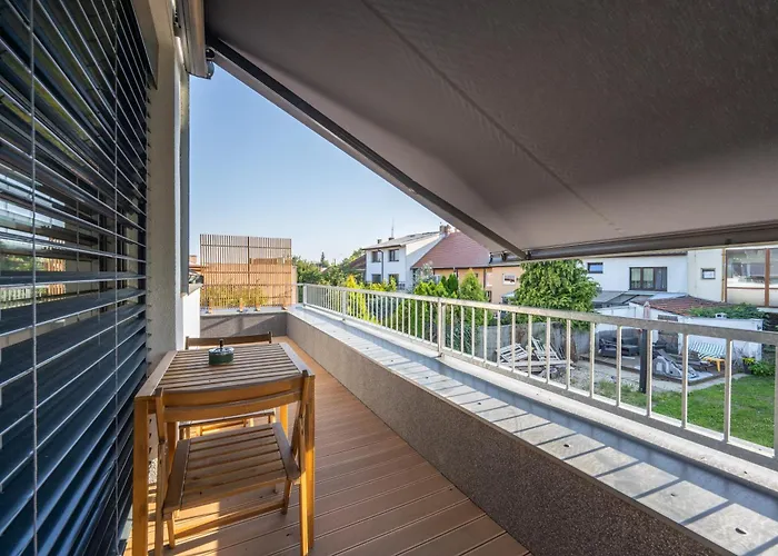 Large In A Quiet Area With Terrace & Free Garage