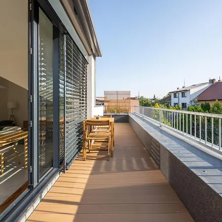 Large In A Quiet Area With Terrace & Free Garage Apartment Brno