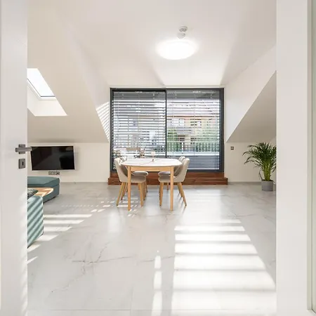 Large In A Quiet Area With Terrace & Free Garage *