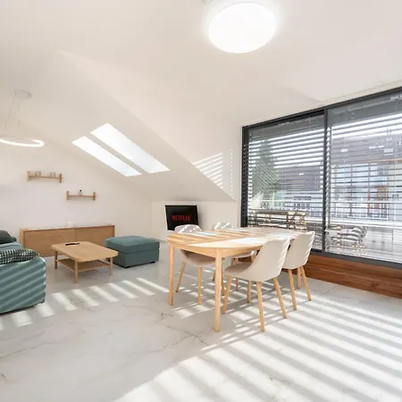 Large In A Quiet Area With Terrace & Free Garage
